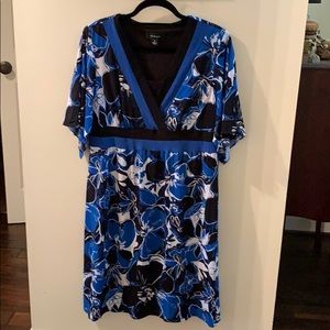 R  & M Richards blue and black floral dress sz 14